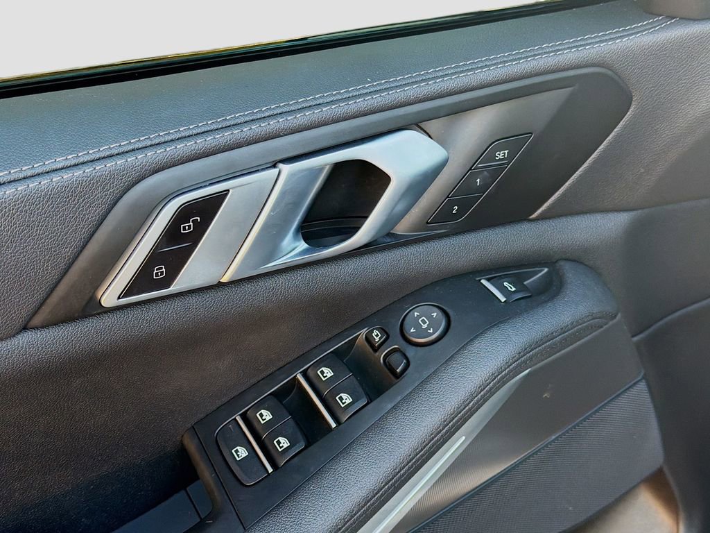 Used 2022 BMW X5 sDrive40i image 23