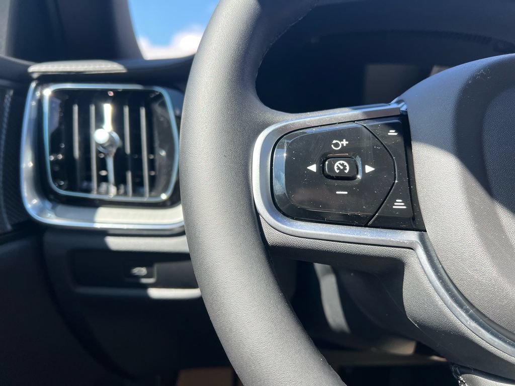 New 2026 Volvo V60 B5 Cross Country Ultra w/ Protection Package Premier AWD/4WD image 12