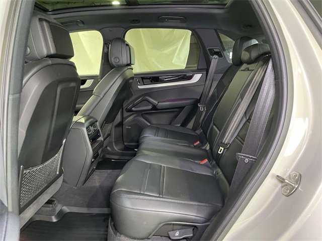 Certified 2024 Porsche Cayenne image 19