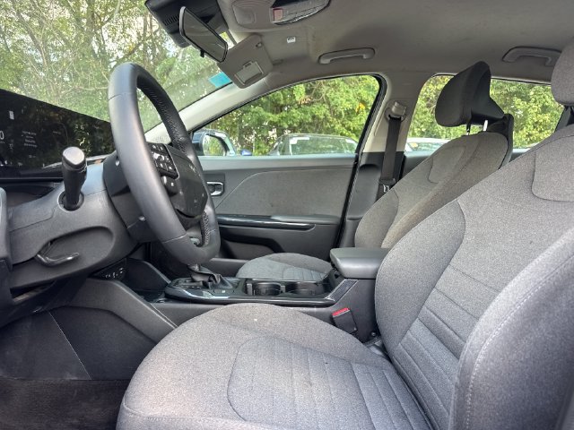 Used 2025 Kia K4 EX FWD image 13