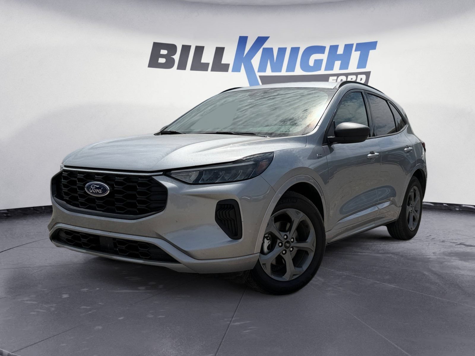 Used 2024 Ford Escape ST-Line w/ Tech Pack #1 FWD image 1