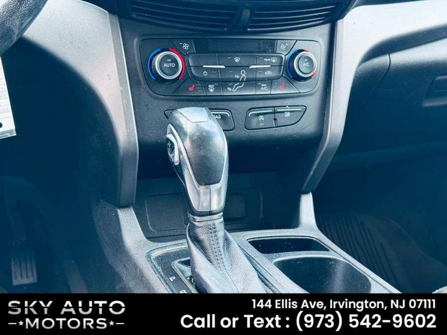 Used 2018 Ford Escape SEL w/ Ford Safe & Smart Package image 18