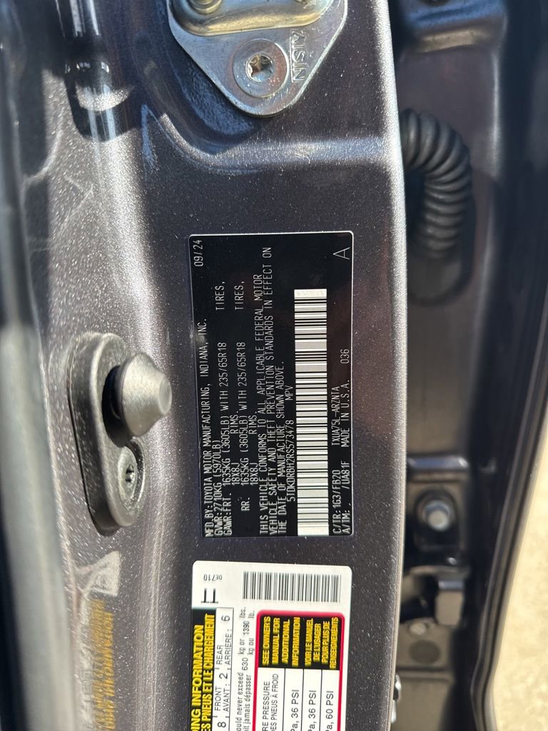 Certified 2024 Toyota Highlander LE AWD/4WD image 25