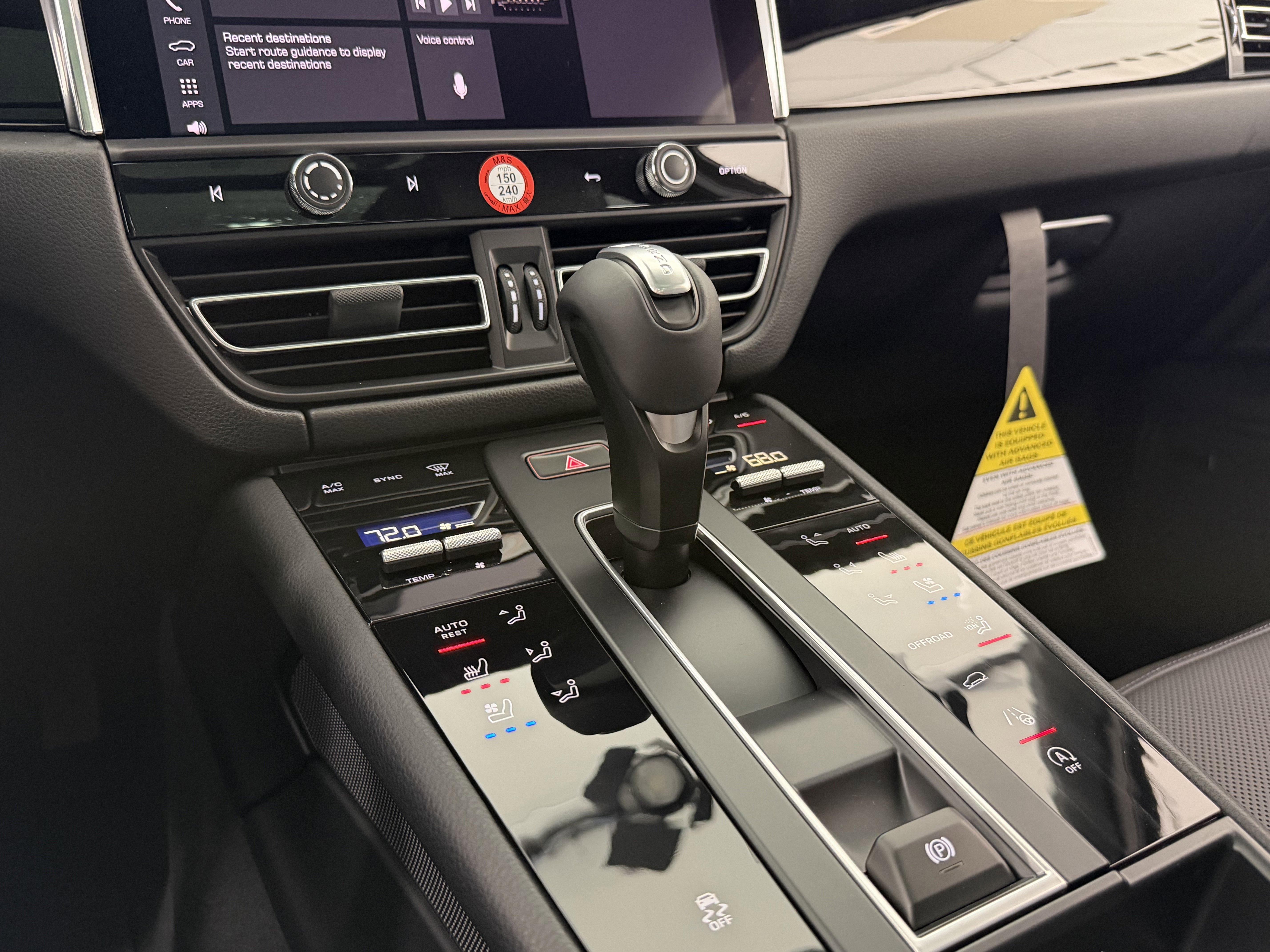 New 2026 Porsche Macan image 37