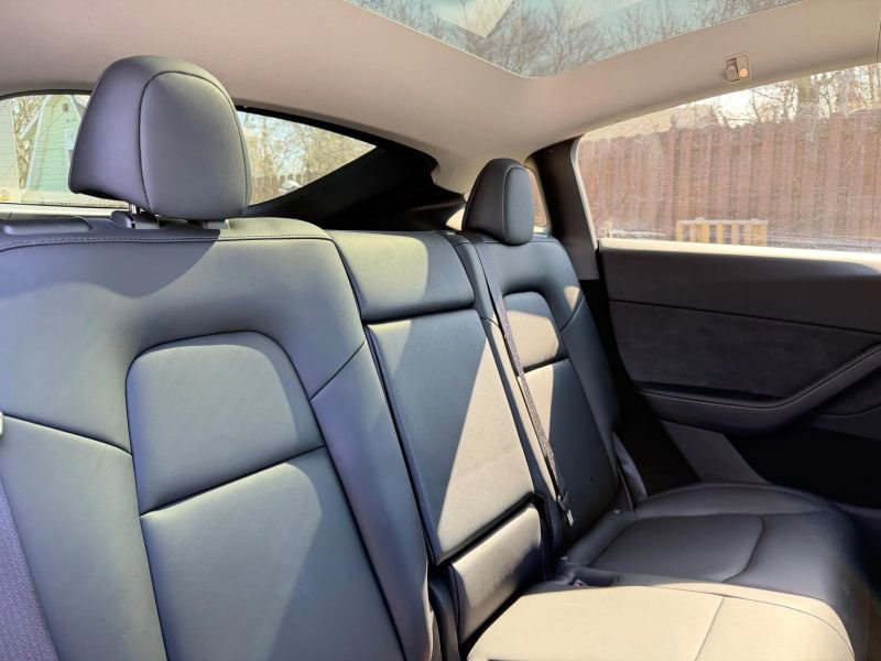 Used 2024 Tesla Model Y Long Range image 24