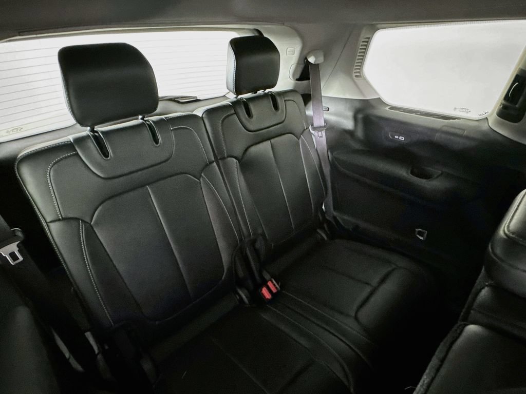 Used 2021 Jeep Grand Cherokee L Limited w/ MOPAR Finishing Package AWD/4WD image 28