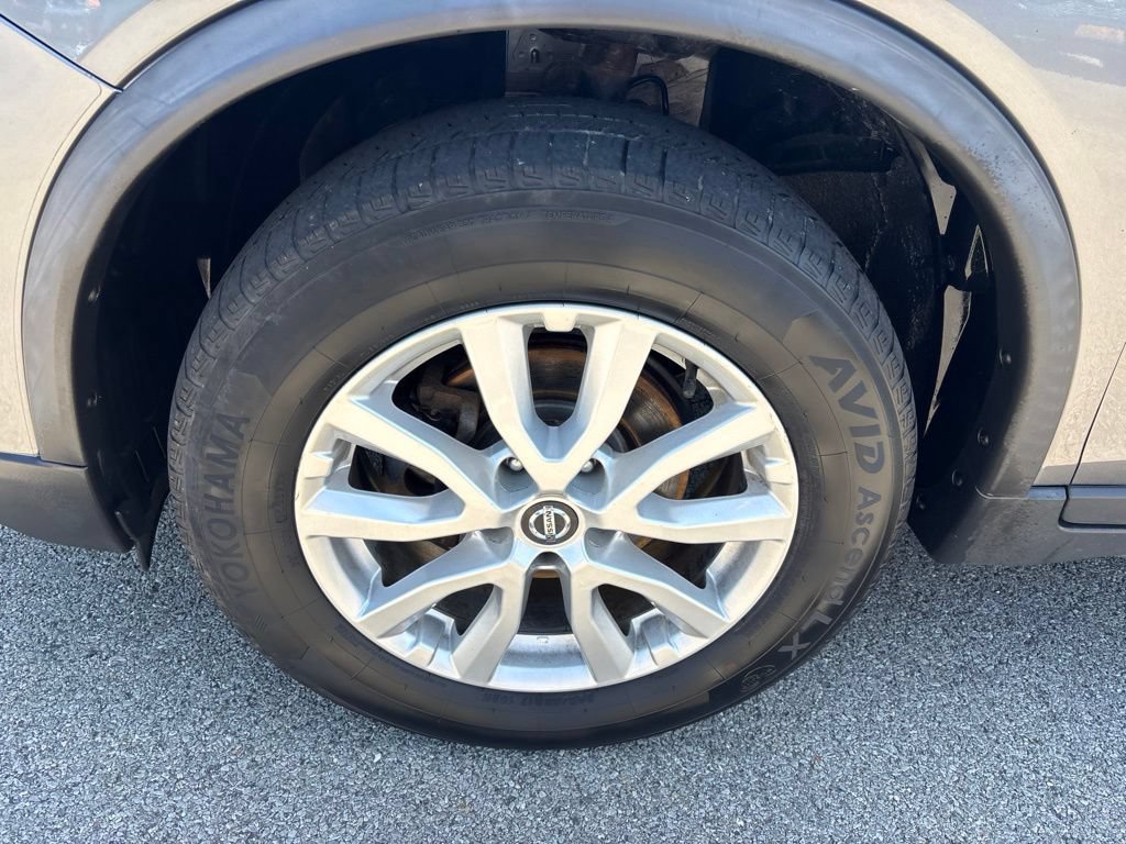 Used 2019 Nissan Rogue SV AWD/4WD image 11