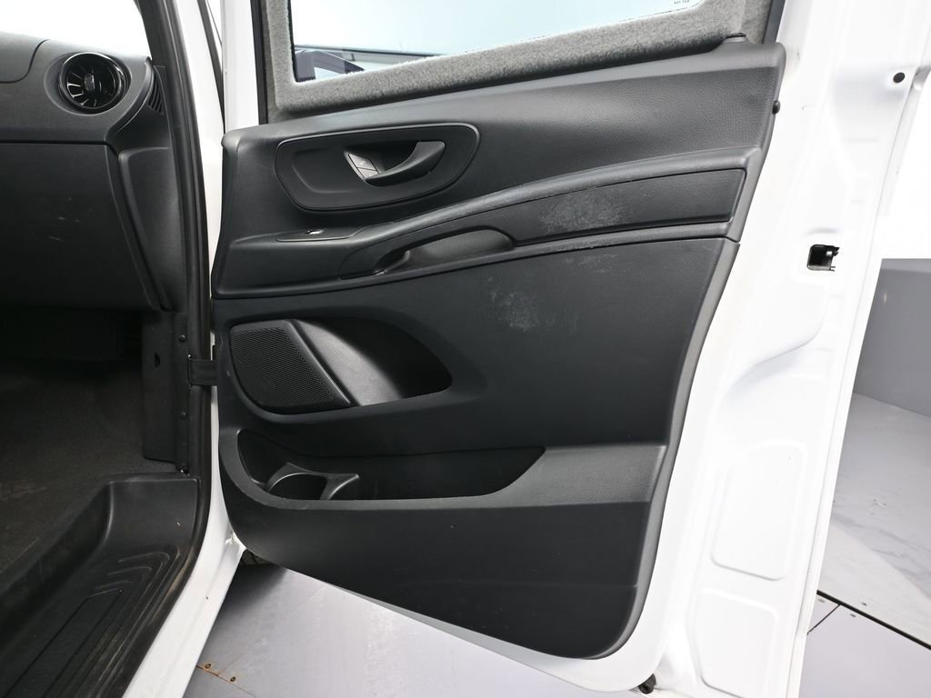 Used 2023 Mercedes-Benz Metris image 36