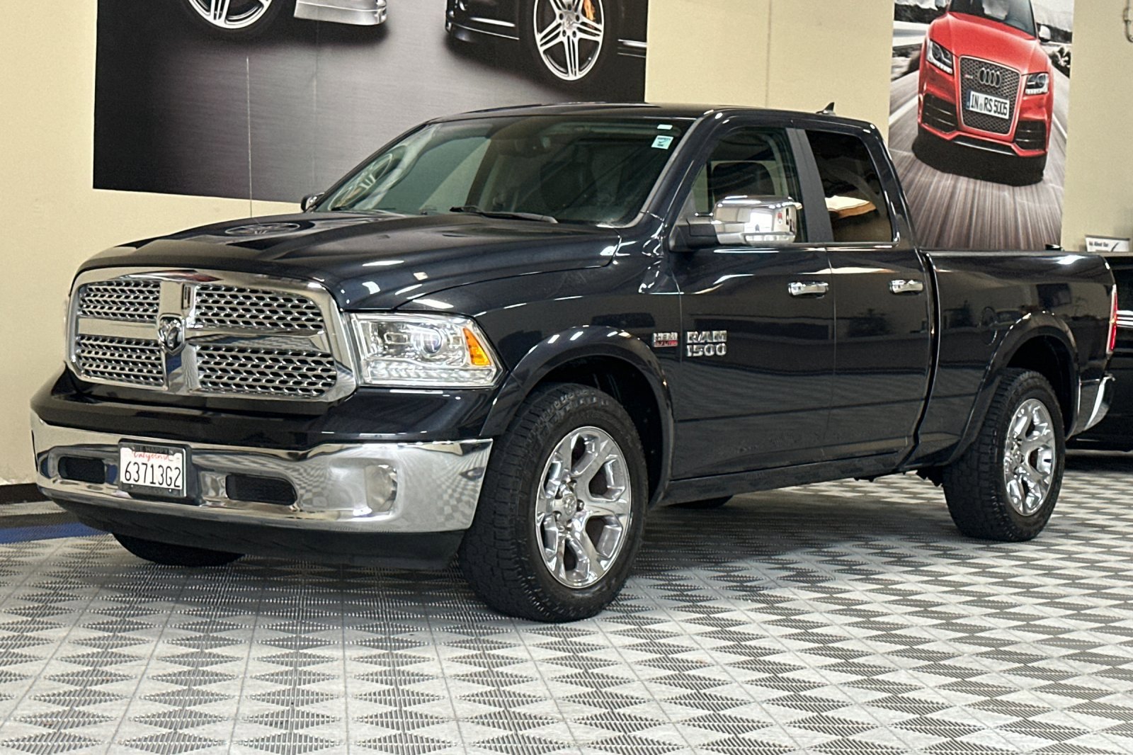 Used 2017 RAM 1500 Laramie image 8