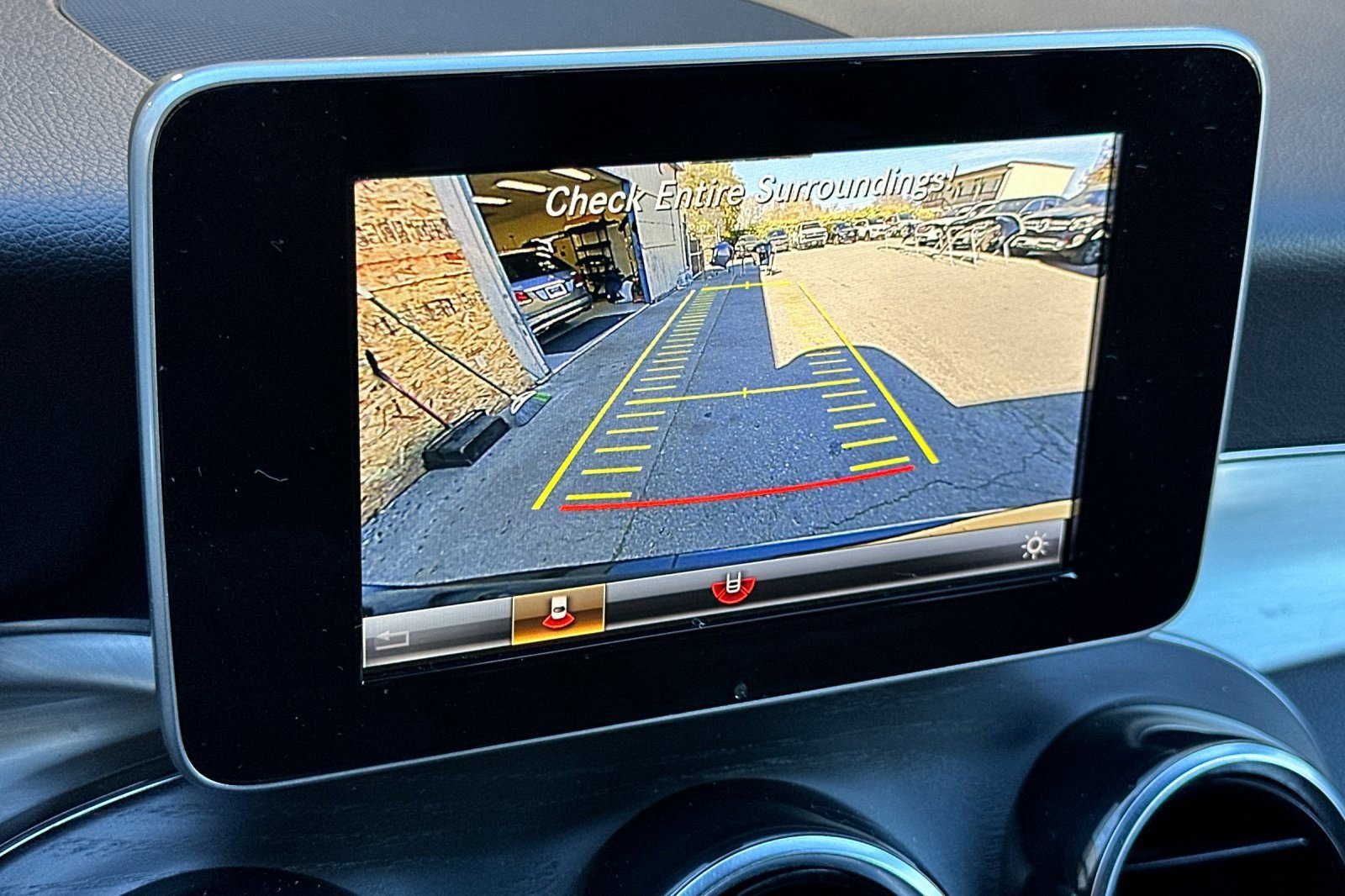 Used 2019 Mercedes-Benz GLC 300 4MATIC image 26