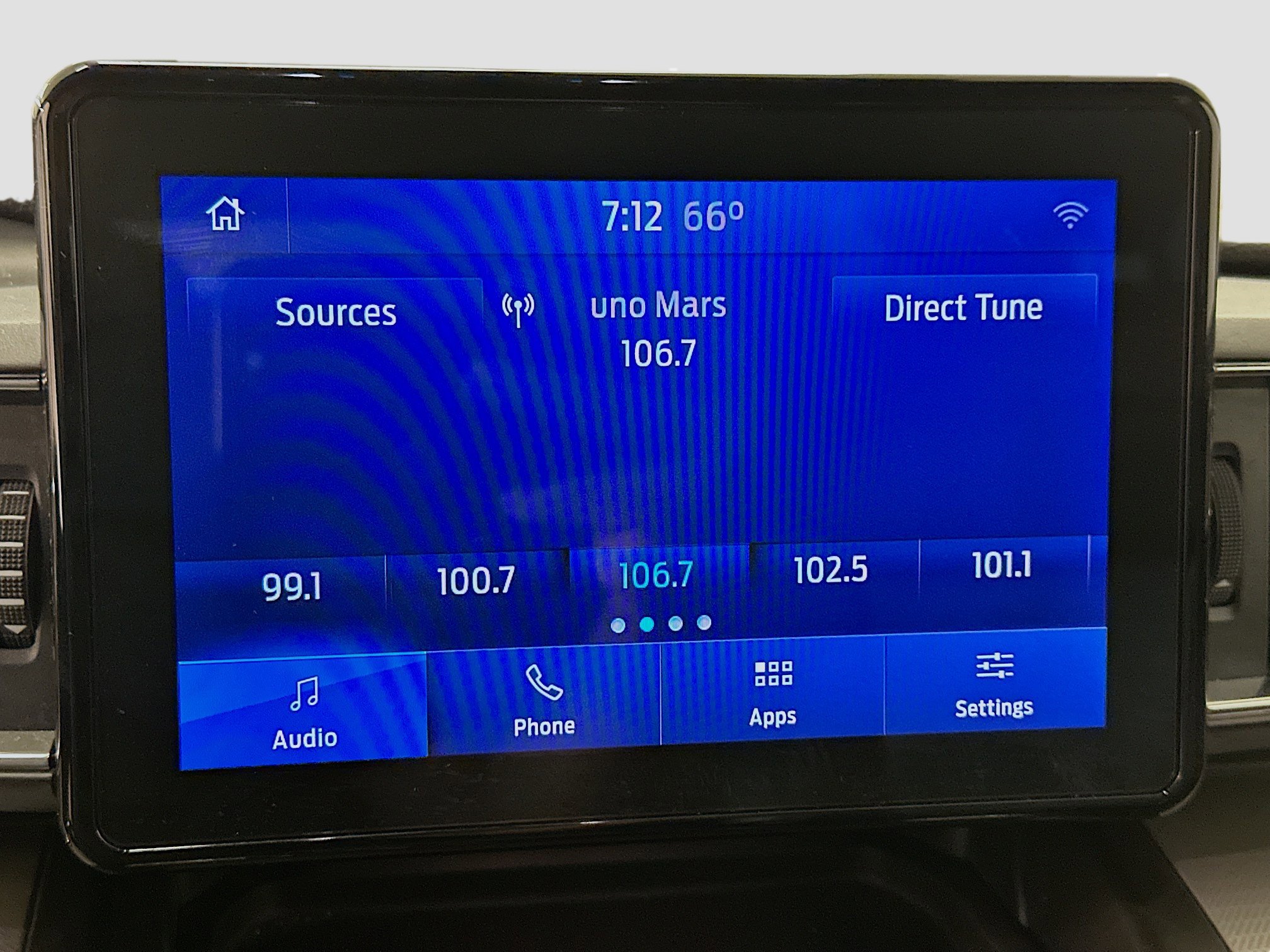 Used 2020 Ford Explorer XLT w/ Equipment Group 202A image 21