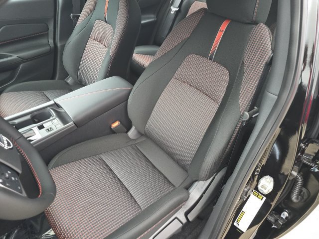 New 2027 Nissan Sentra SR w/ Floor Mat Package FWD image 15