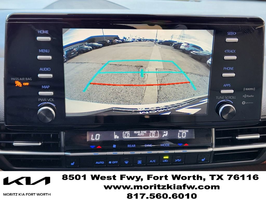 Used 2021 Toyota Sienna XLE FWD image 17