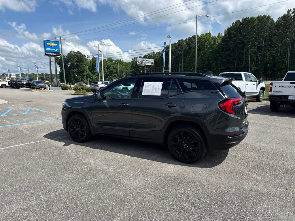 Used 2021 GMC Terrain SLE w/ Driver Convenience Package AWD/4WD image 2