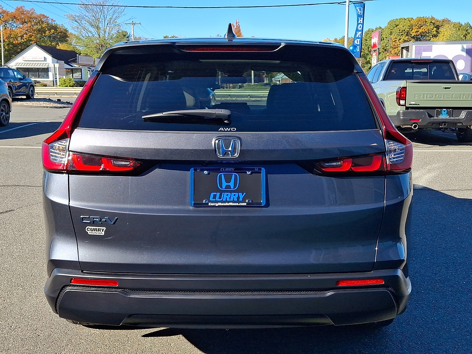 Used 2025 Honda CR-V EX image 5