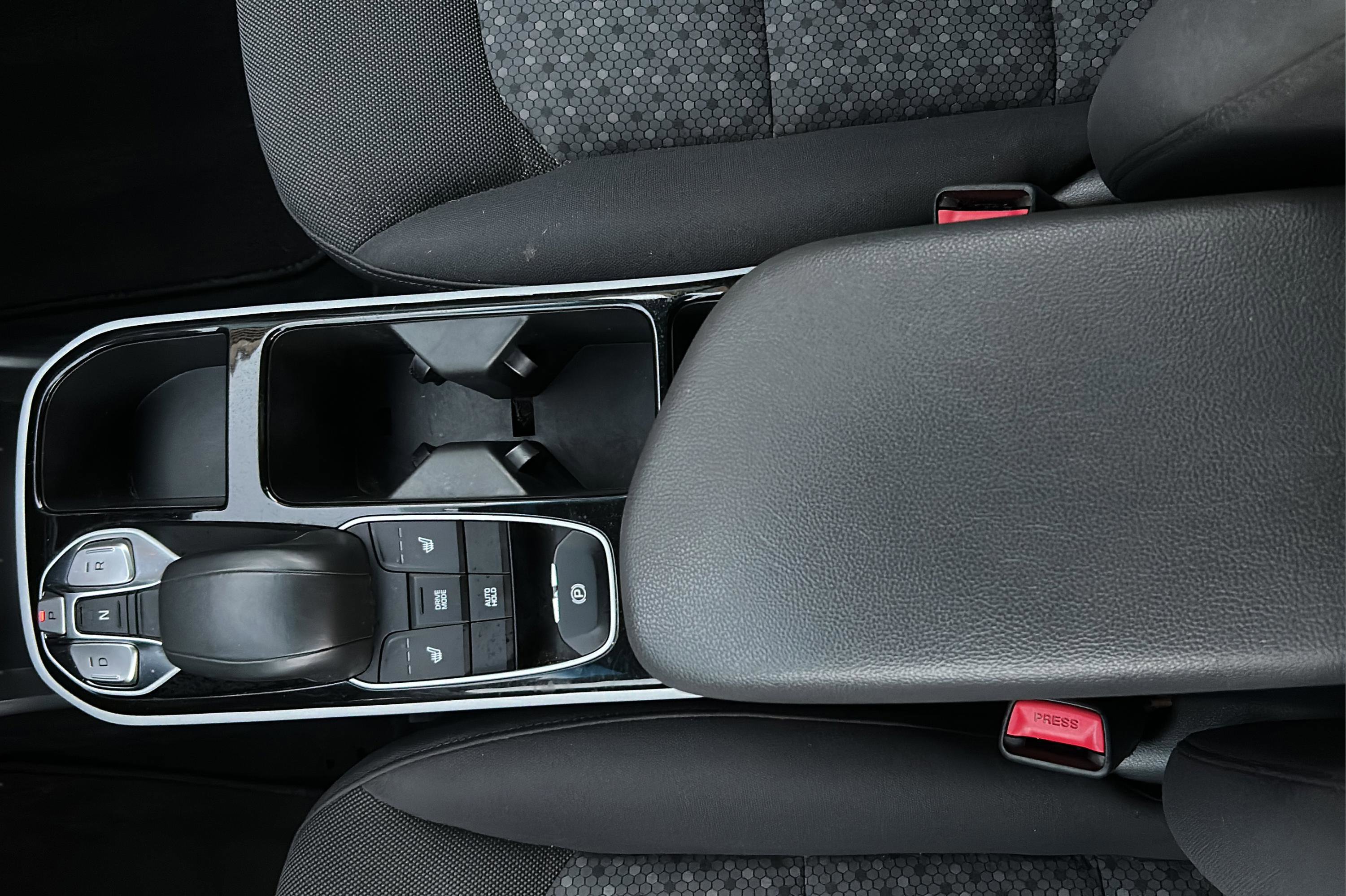 Used 2019 Hyundai Ioniq Electric FWD image 29