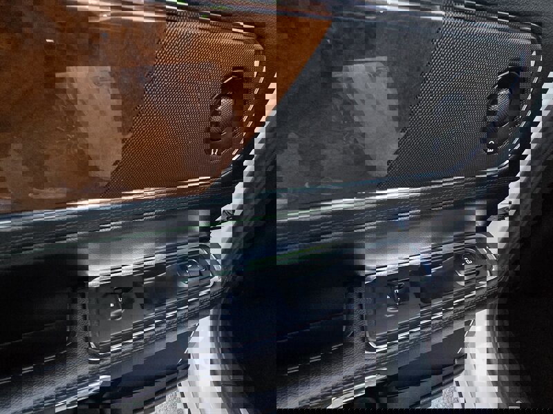 Used 2019 Lincoln Continental Select image 18