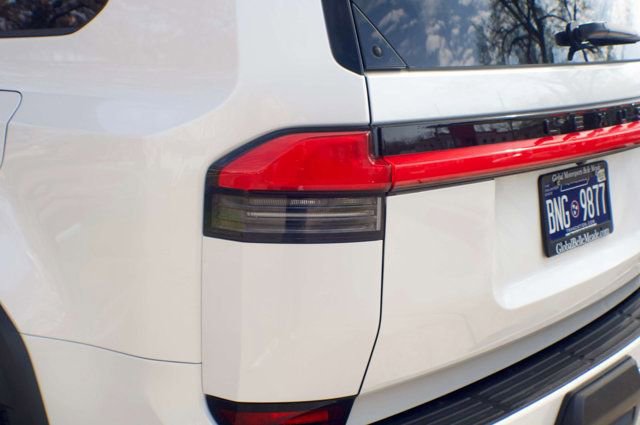 Used 2024 Lexus GX 550 image 12