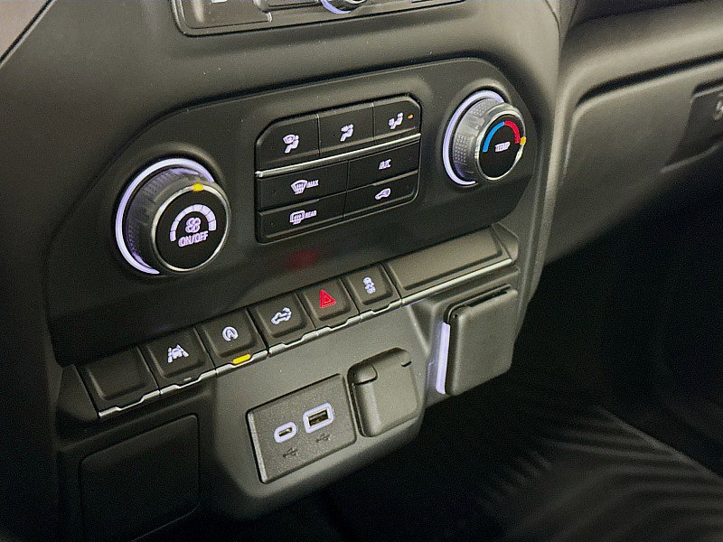Used 2022 Chevrolet Silverado 1500 Custom image 16