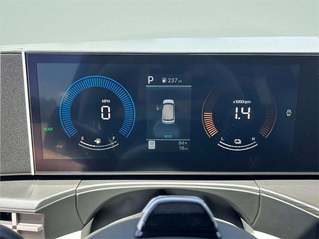 Used 2025 Hyundai Santa Fe SEL image 30