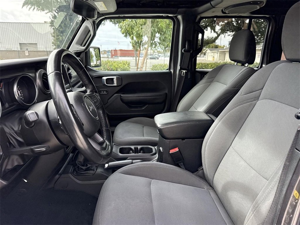 Used 2022 Jeep Wrangler Unlimited Sport image 17