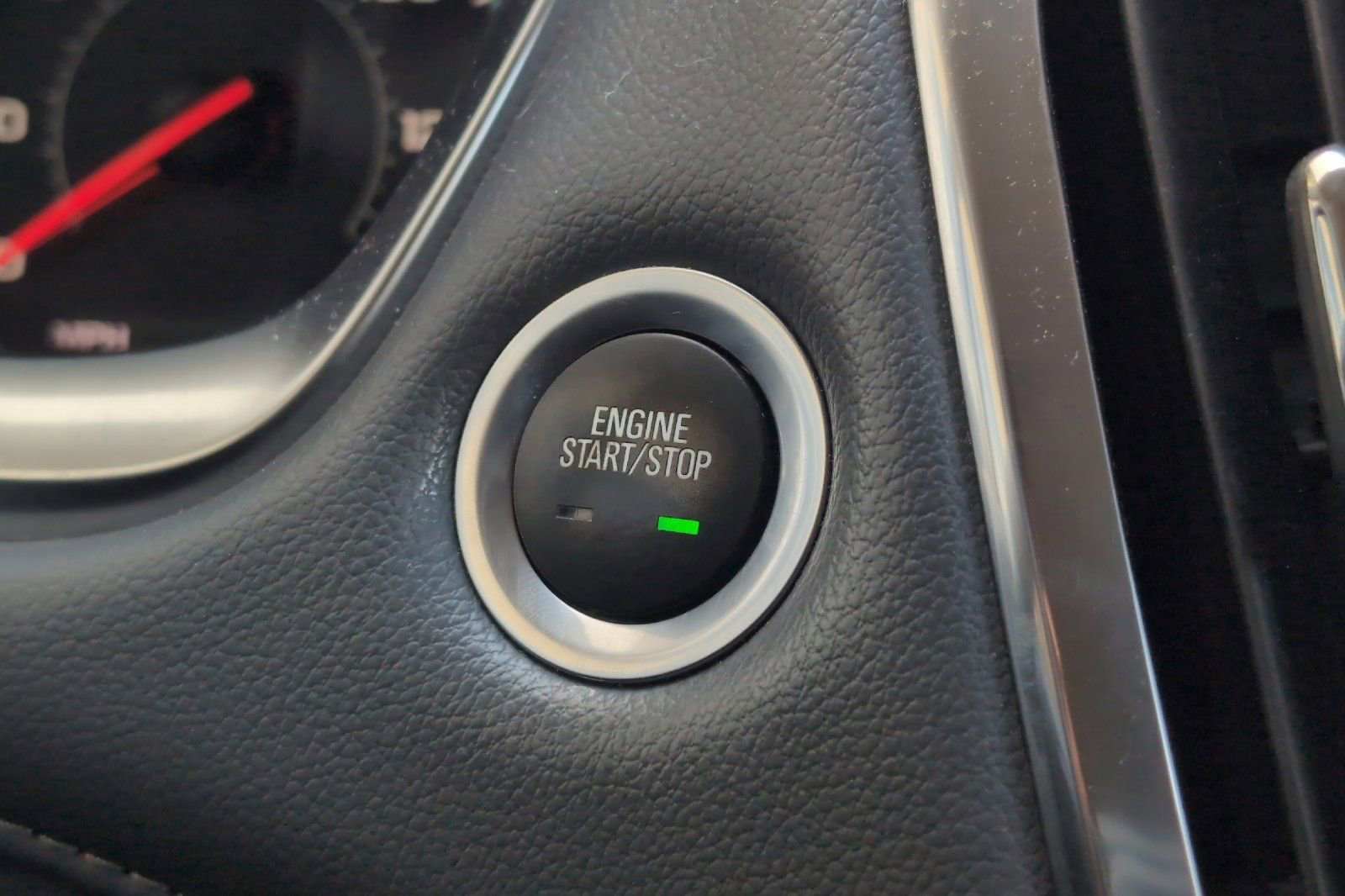 Used 2021 Chevrolet Traverse LT w/ LPO, Cargo Package image 23