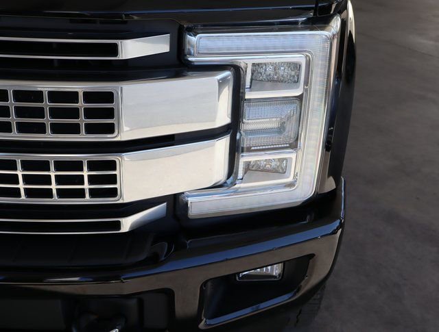 Used 2017 Ford F350 Platinum w/ Platinum Ultimate Package image 10