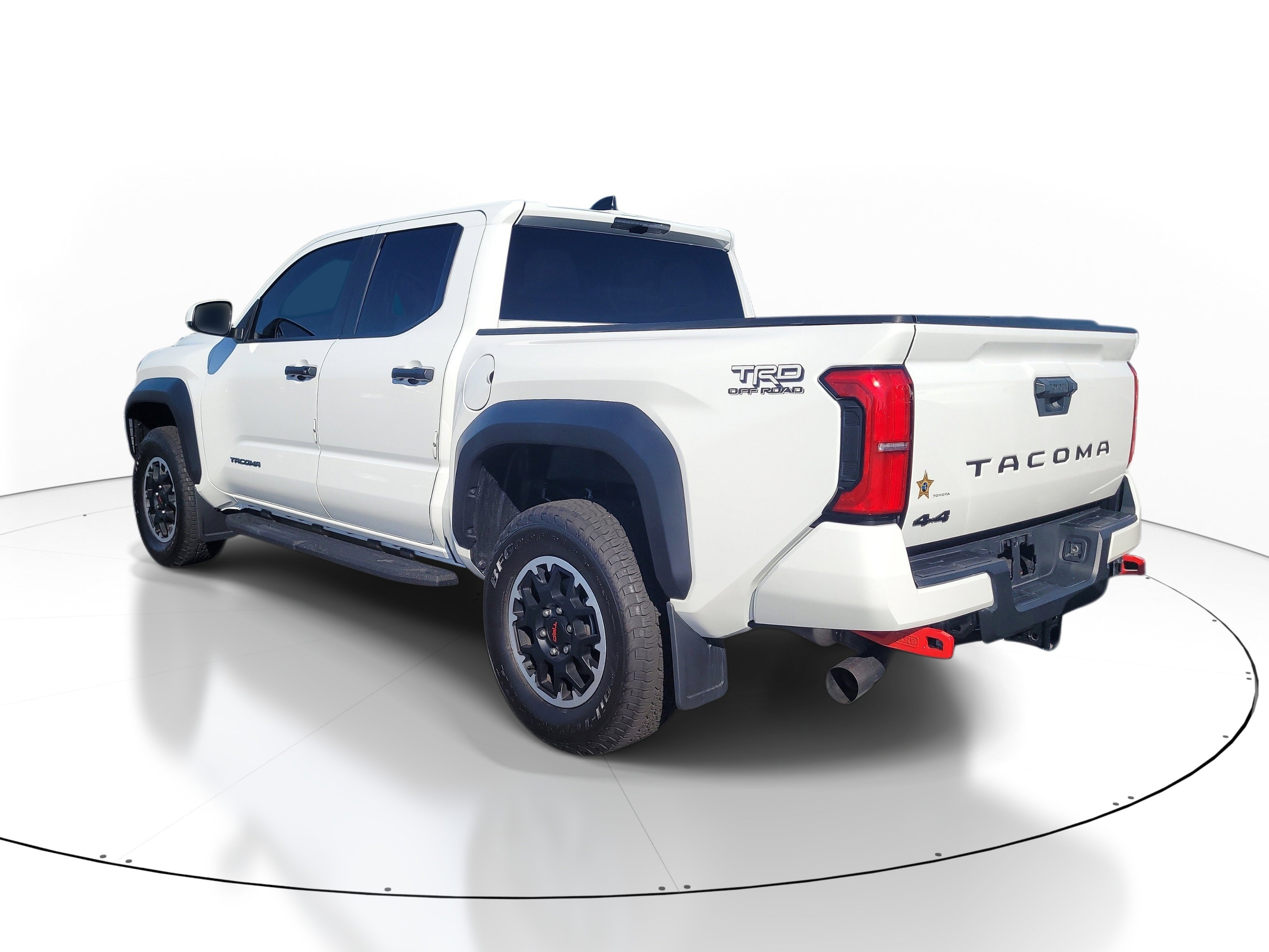 Used 2024 Toyota Tacoma TRD Off-Road AWD/4WD image 5