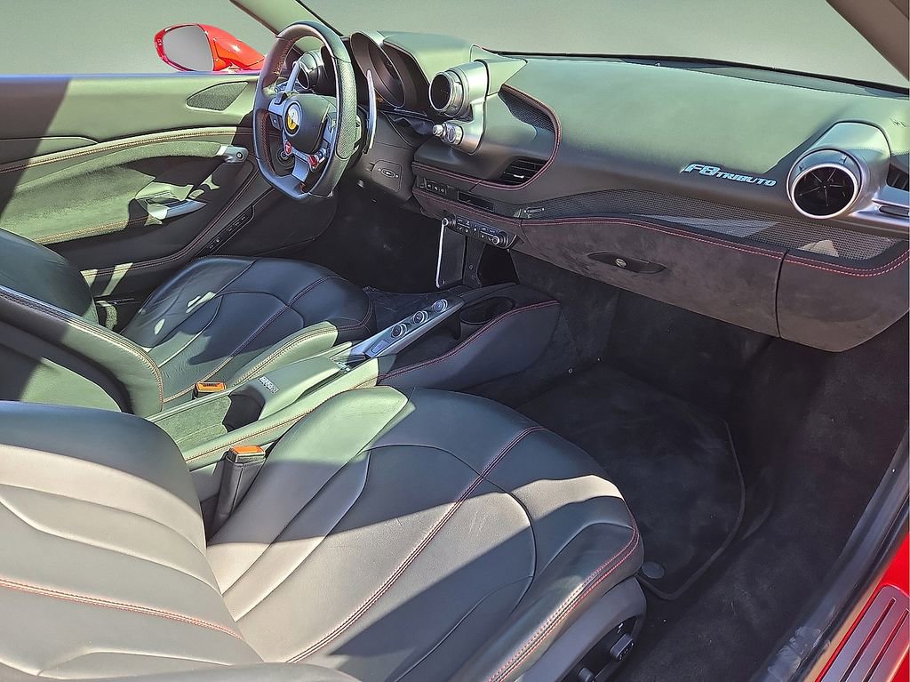 Used 2020 Ferrari F8 Tributo image 27