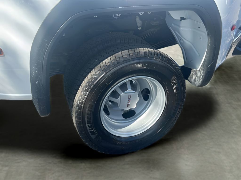 New 2026 GMC Sierra 3500 Pro image 11