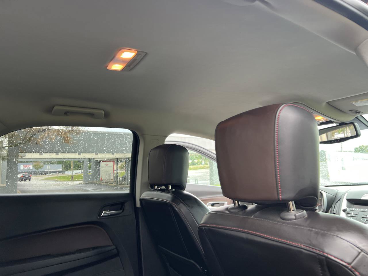 Used 2011 Chevrolet Equinox LTZ w/ Spring Special Package FWD image 30