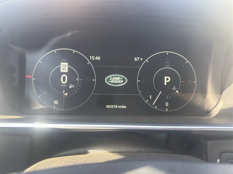 Used 2017 Land Rover Range Rover HSE AWD/4WD image 29