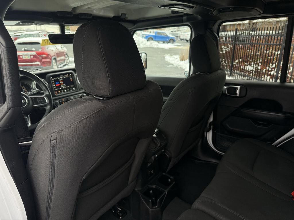 Used 2022 Jeep Wrangler Unlimited Sahara w/ LED Lighting Group image 25