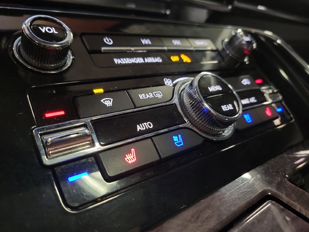 Used 2019 Lincoln Navigator Reserve AWD/4WD image 23