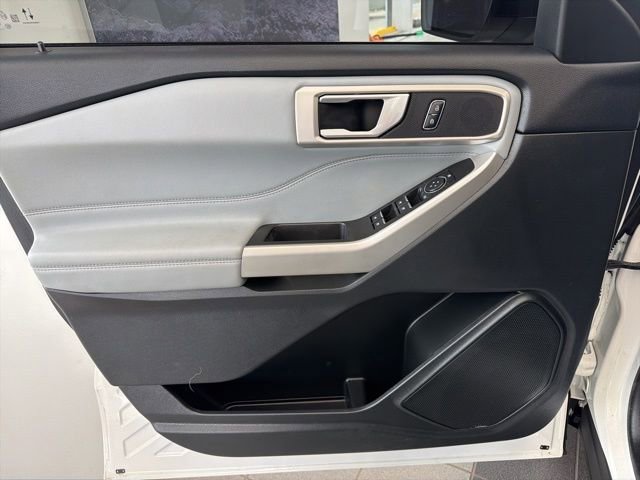 Used 2023 Ford Explorer XLT w/ Equipment Group 202A image 22