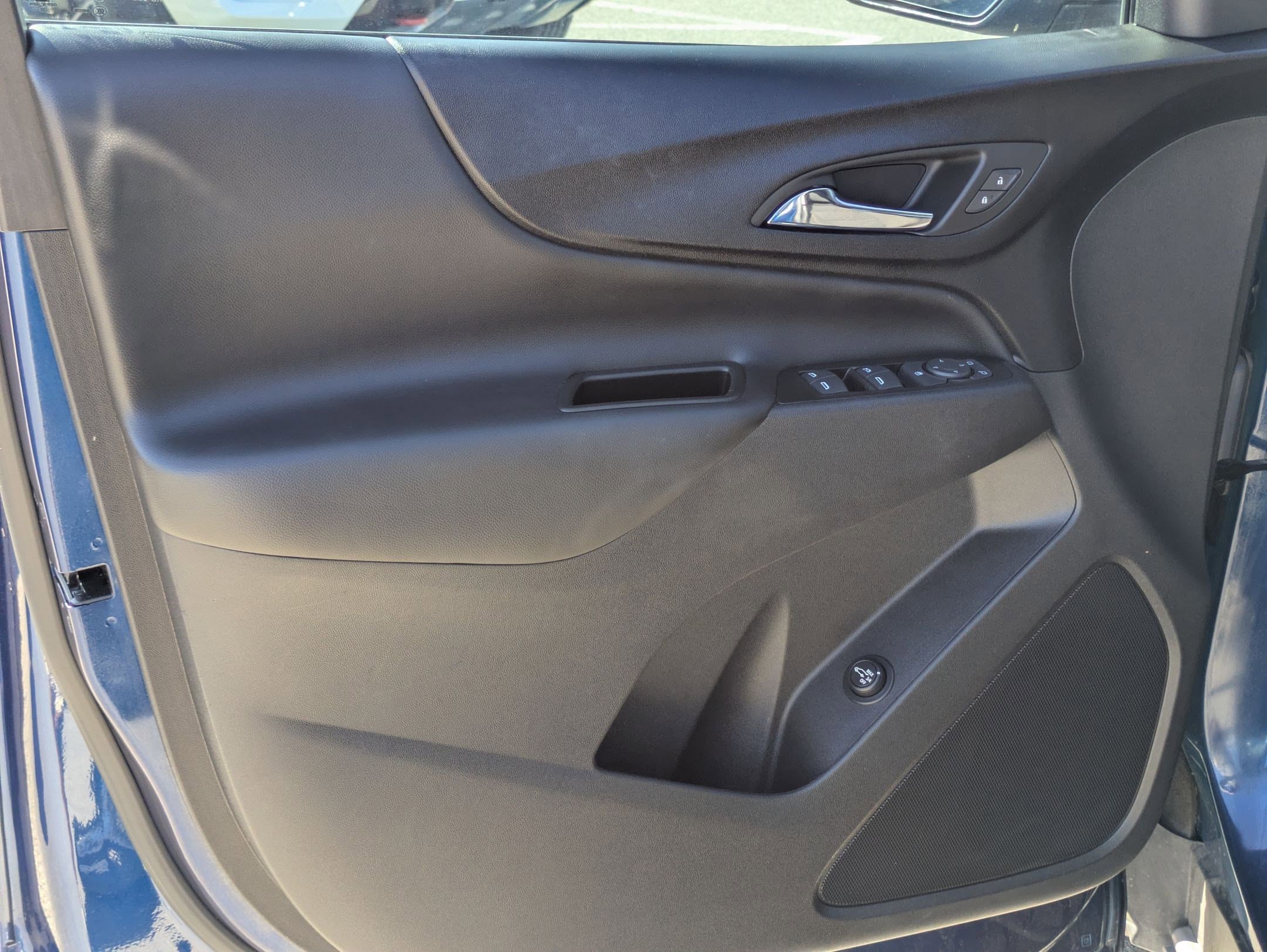 Certified 2023 Chevrolet Equinox LT image 11