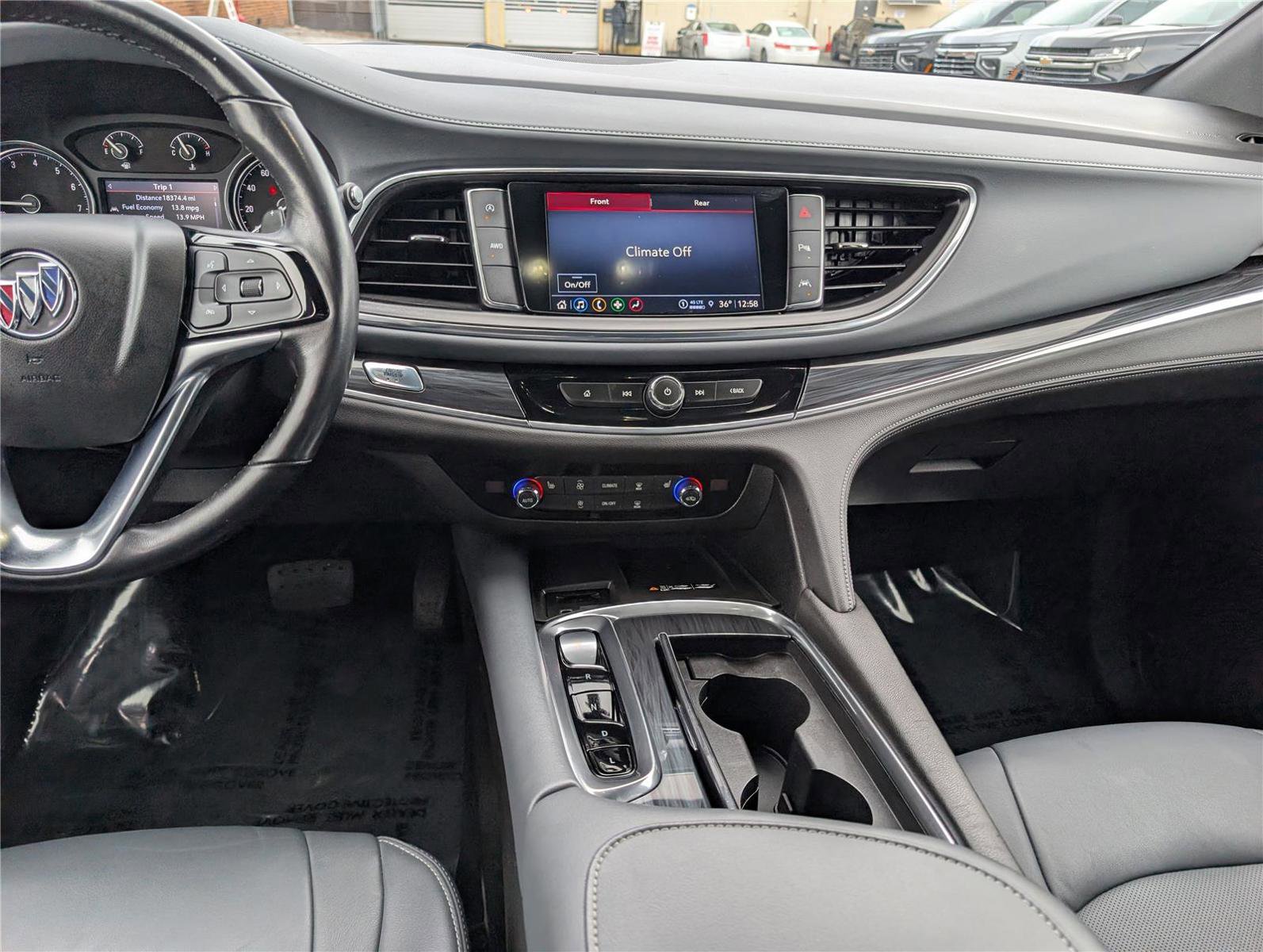 Used 2022 Buick Enclave Essence image 20