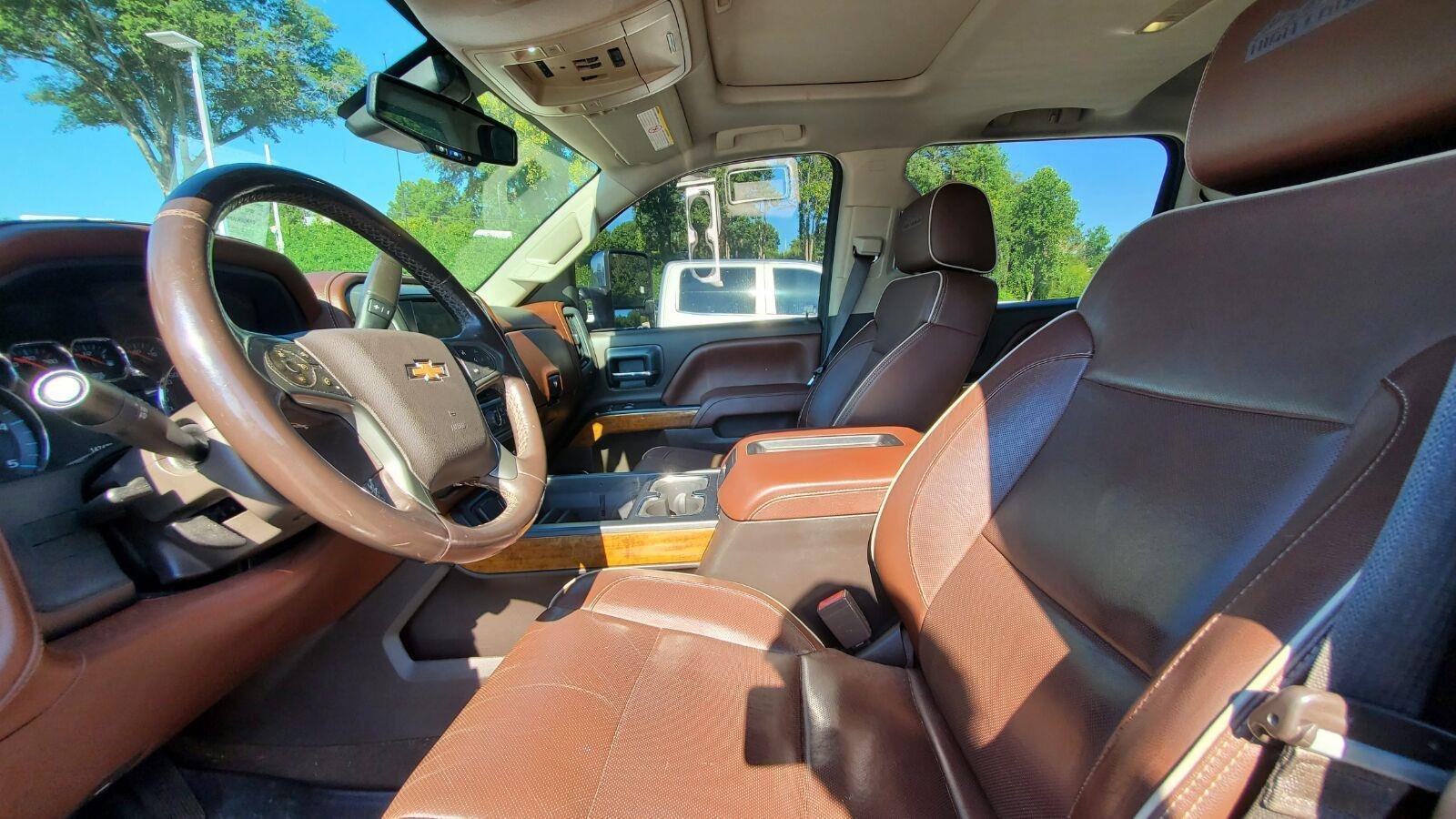 Used 2015 Chevrolet Silverado 2500 High Country w/ Duramax Plus Package AWD/4WD image 3