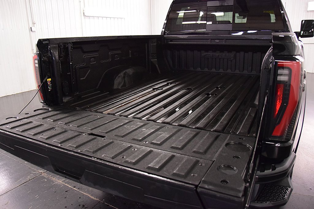 Used 2024 GMC Sierra 2500 AT4 w/ AT4 Premium Plus Package image 8