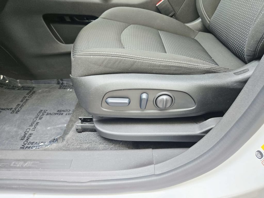 Used 2024 GMC Terrain SLE w/ Driver Convenience Package FWD image 37