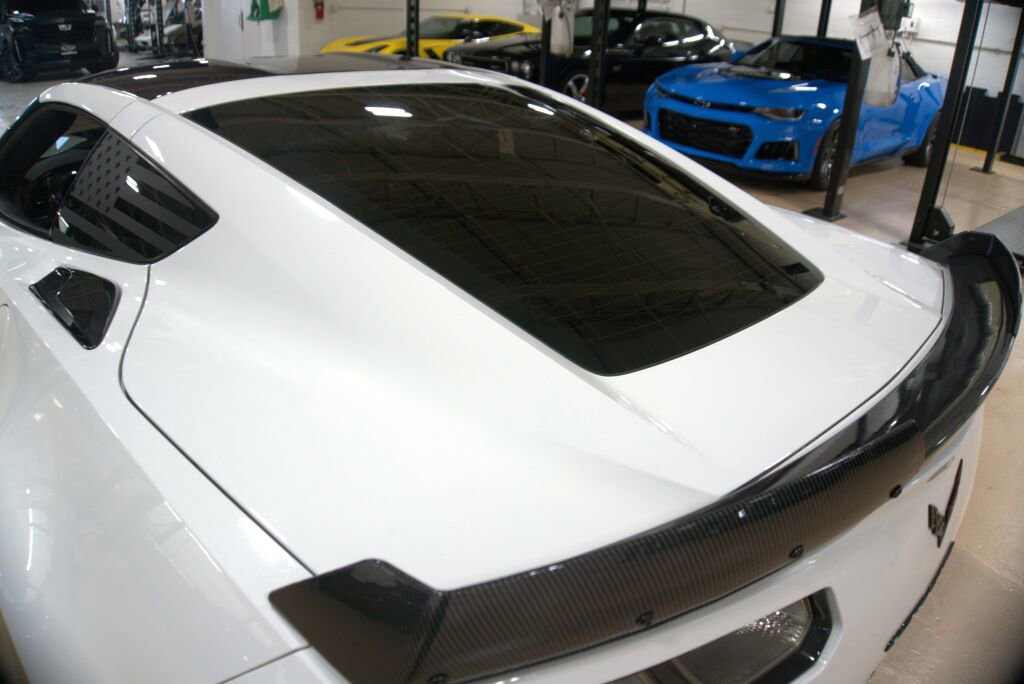 Used 2015 Chevrolet Corvette Z06 w/ 3LZ Preferred Equipment Group image 19