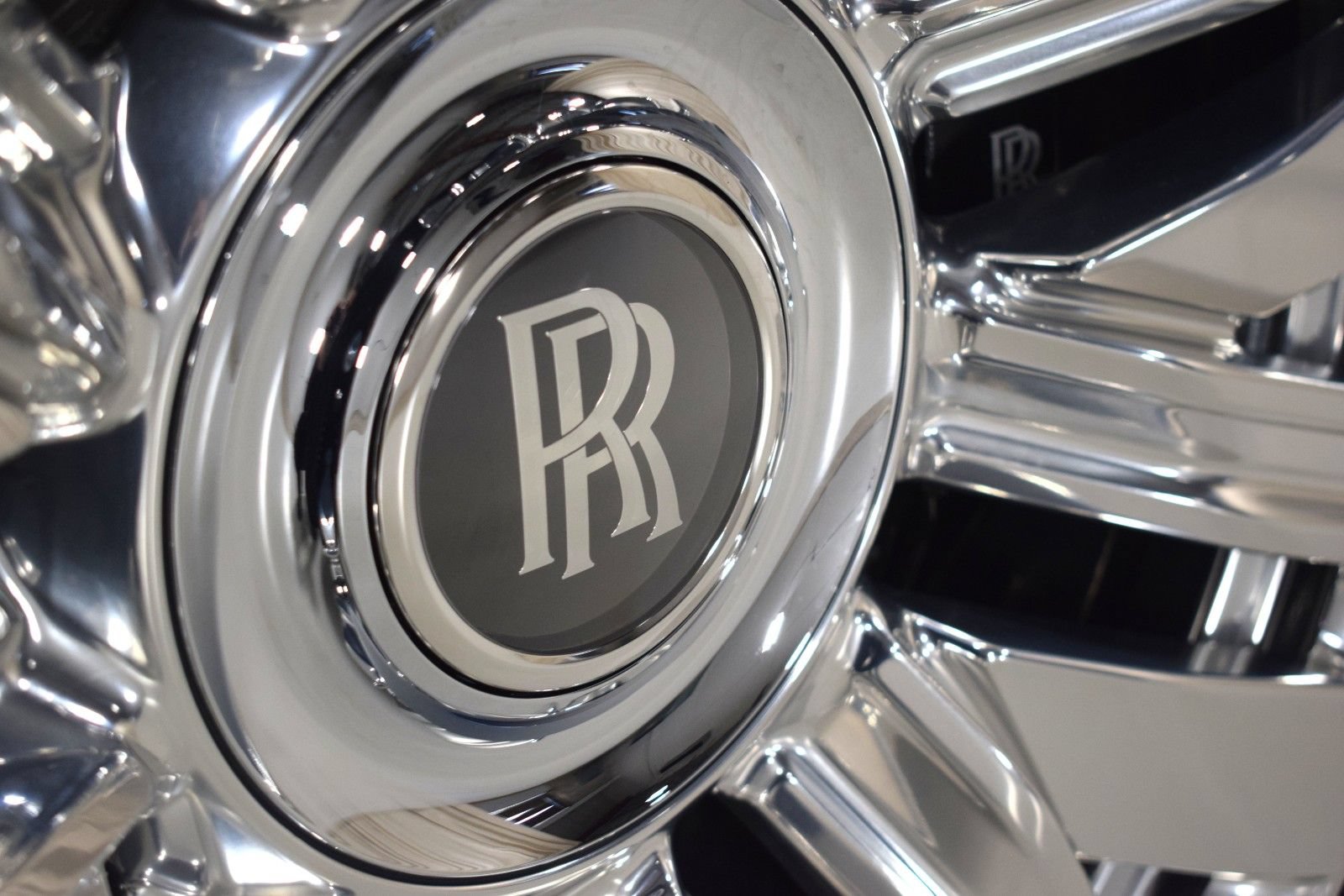New 2026 Rolls-Royce Ghost AWD/4WD image 19