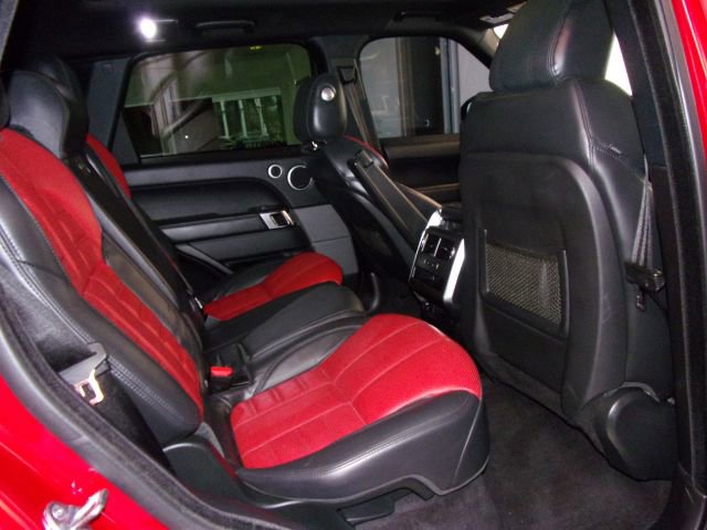 Used 2016 Land Rover Range Rover Sport HSE image 15