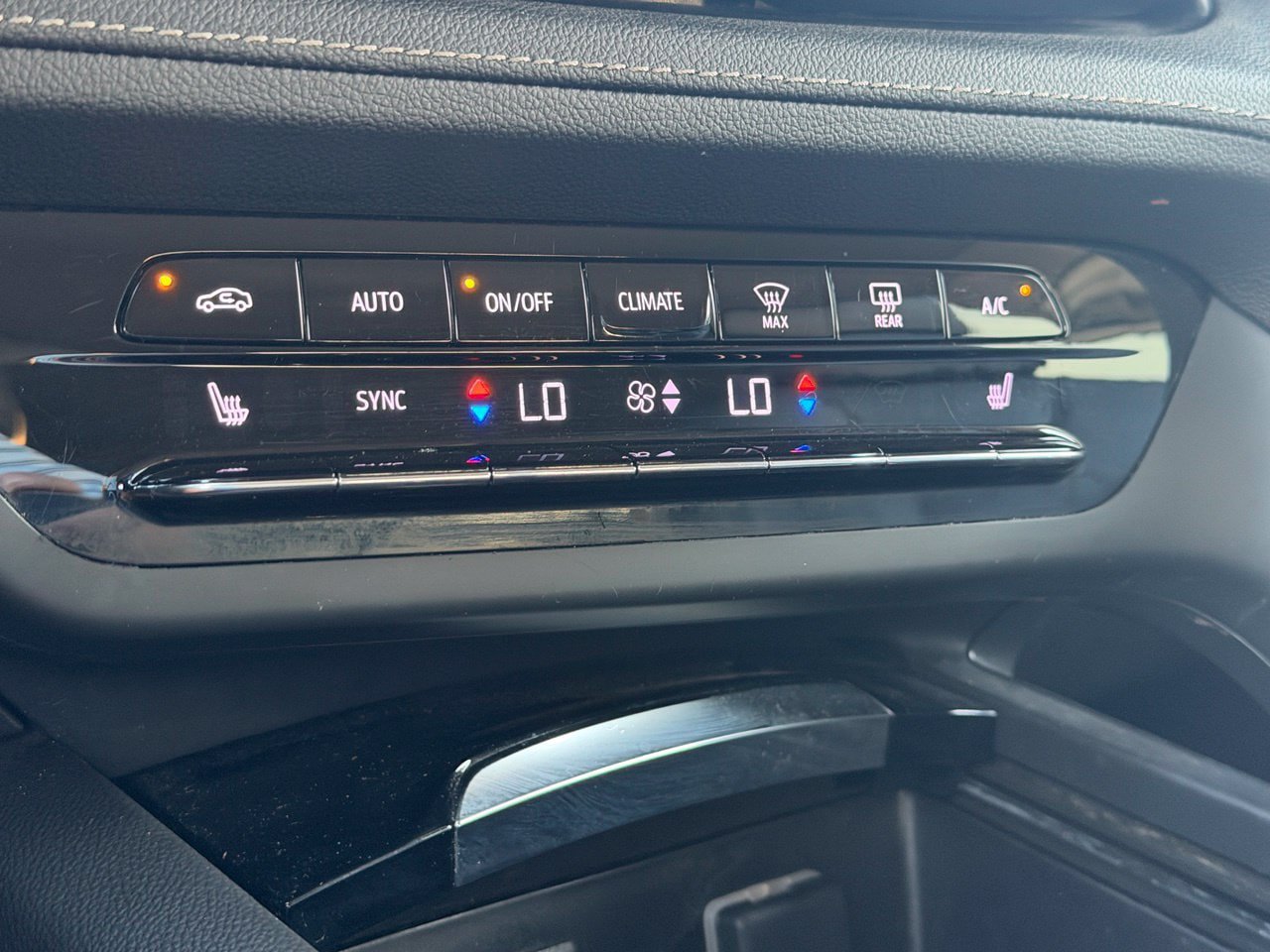 Used 2023 Buick Envision Essence FWD image 20