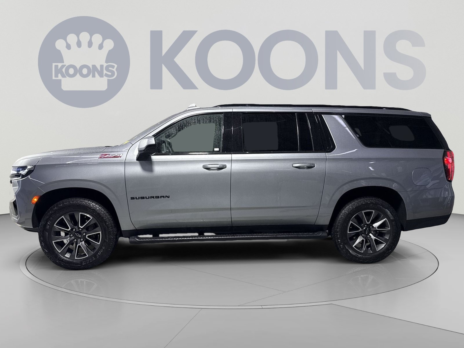 Used 2024 Chevrolet Suburban Z71 AWD/4WD image 7