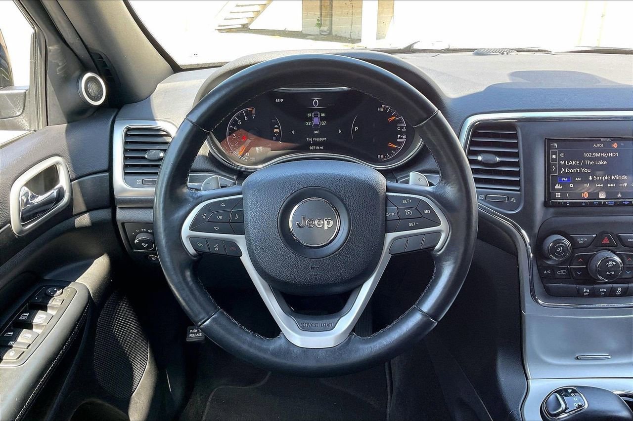 Used 2015 Jeep Grand Cherokee Altitude AWD/4WD image 10