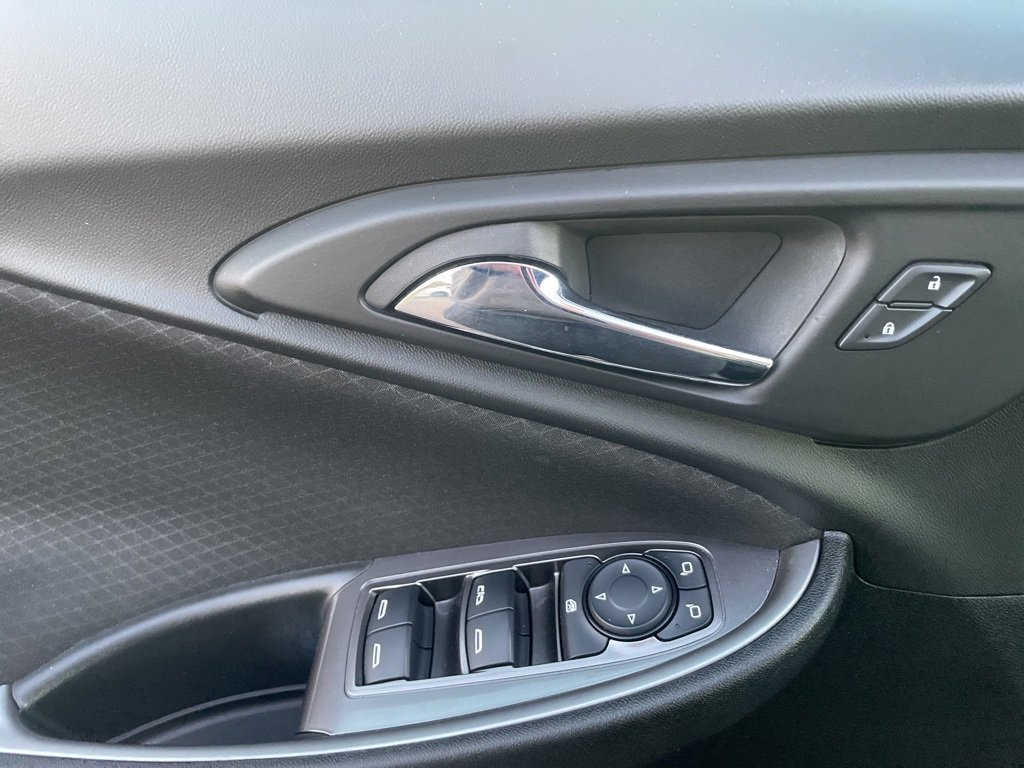 Used 2024 Chevrolet Malibu LT image 16