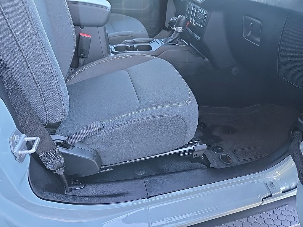 Used 2024 Jeep Wrangler Sport S image 72