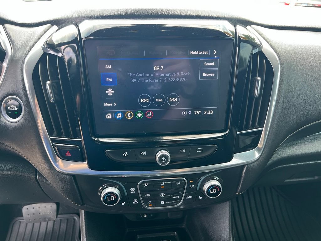 Used 2023 Chevrolet Traverse LT w/ Rear Camera Mirror Package AWD/4WD image 36
