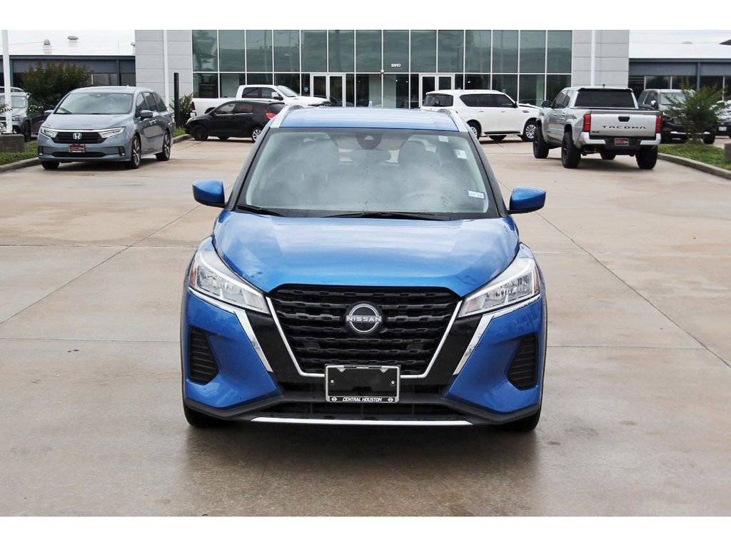 Used 2024 Nissan Kicks SV image 8
